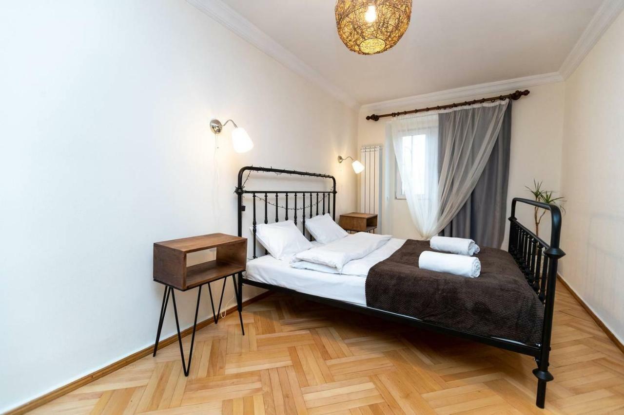Wehost Cosy Apartment Tiflis Dış mekan fotoğraf