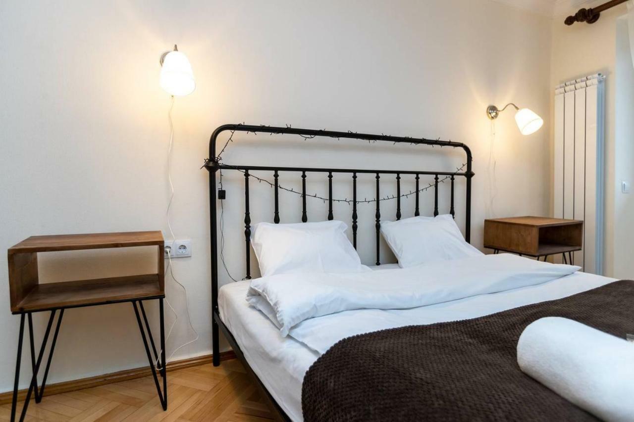 Wehost Cosy Apartment Tiflis Dış mekan fotoğraf